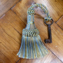 decorative tassels